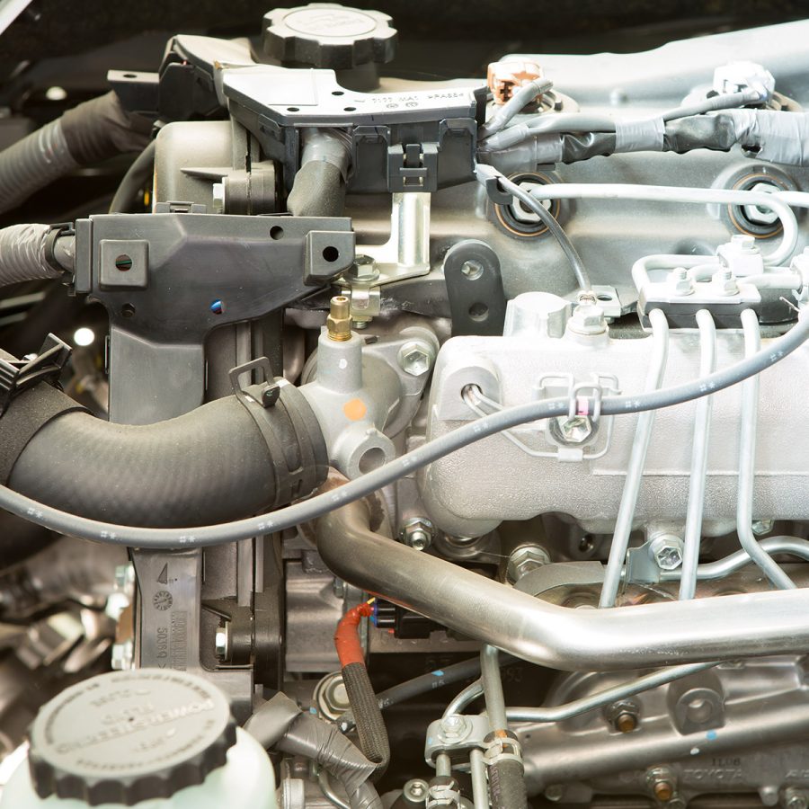 close-up-car-engine